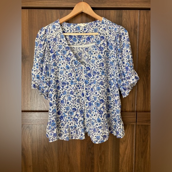 Lucky Brand Blue Floral Flowy Blouse Shirt Top Medium - Picture 2 of 7